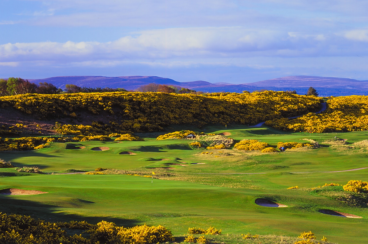 How to Fit Dornoch into a 'Bucket List' Golf Trip of Scotland Faraway